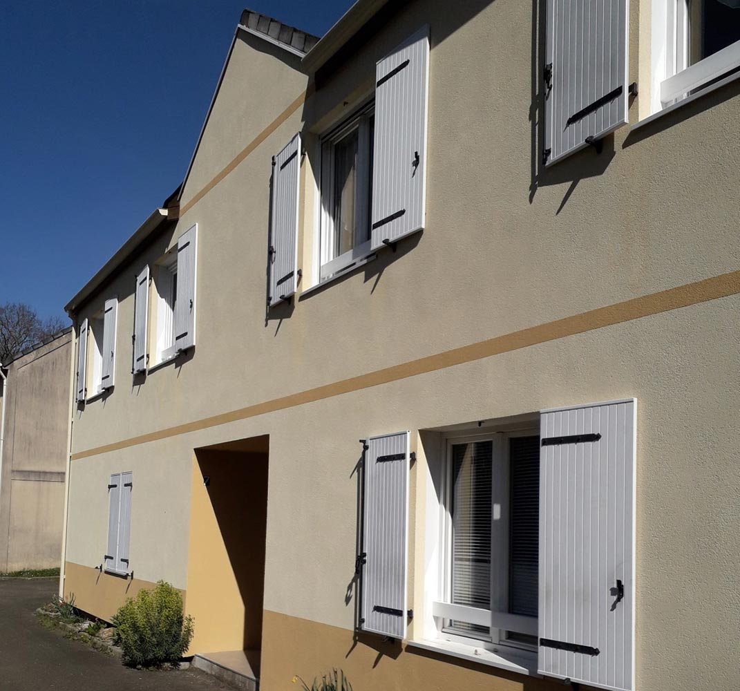 Ravalement isolation à Maurepas après travaux - Syndic New Concept